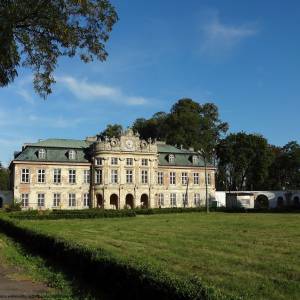 Widok na zespół pałacowy w Szczekocinach