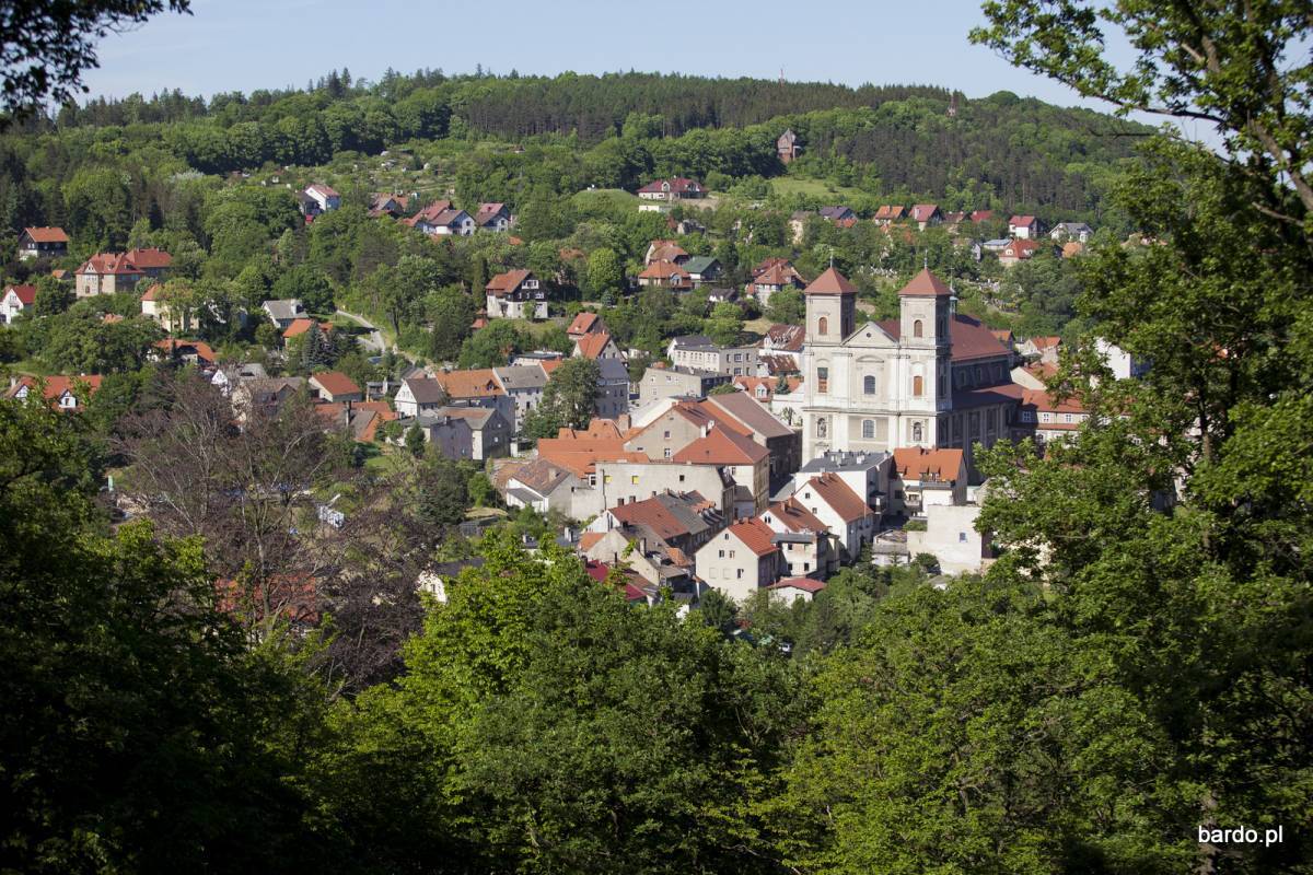 Trasa na Kalwarię Bardo i punkt widokowy "Obryw Skalny" - piekny widok 1