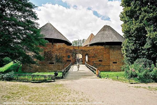 Międzyrzecz - atrakcje turystyczne, co warto zwiedzić? - zamek w miedzyrzeczy