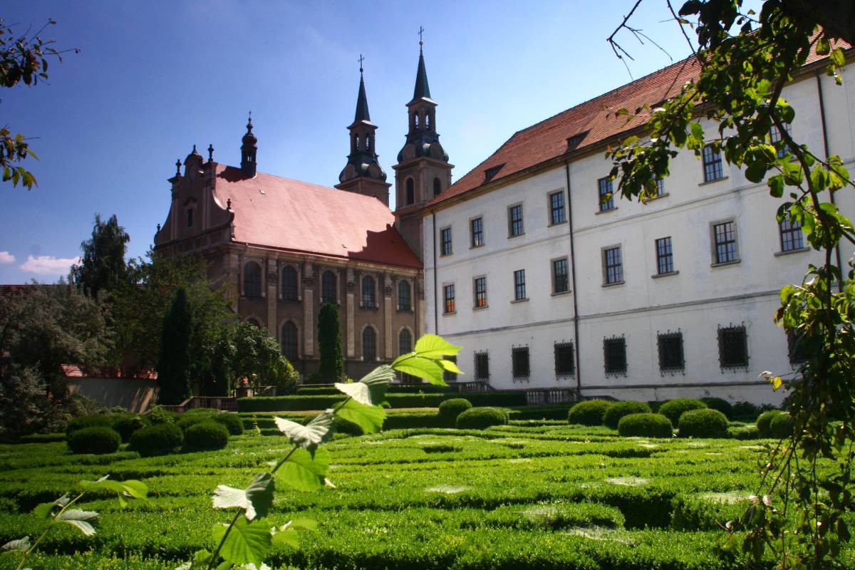 Brzeg: Co warto zwiedzić? Atrakcje, parkingi i restauracje - brzeg poland panoramio 2