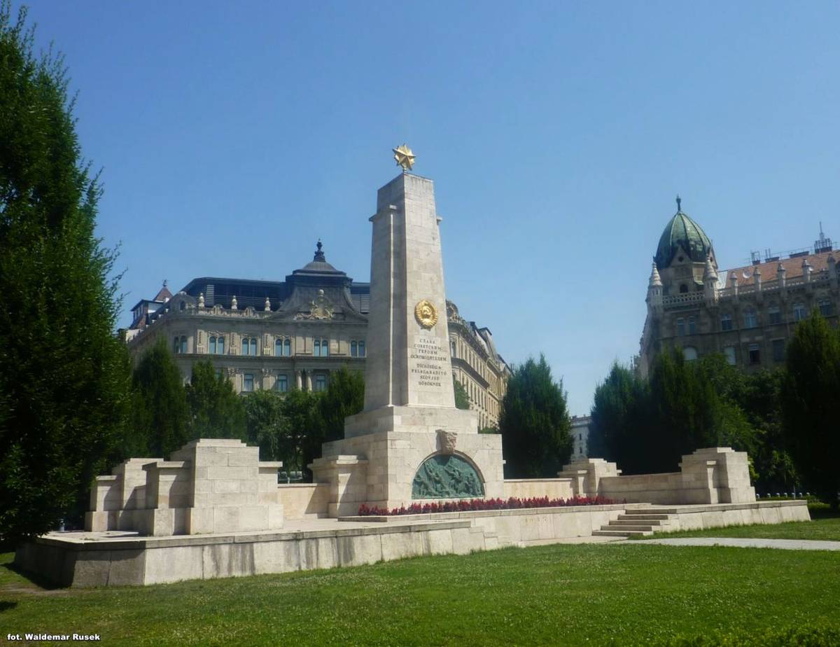 Pomnik Armii Czerwonej na Placu Wolności w Budapeszcie