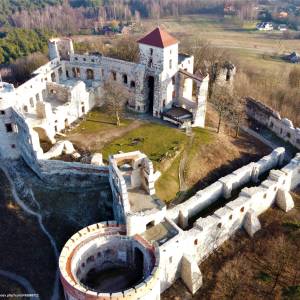 Zamek Tenczyn - zamek tenczyn w rudnie z lotu ptaka