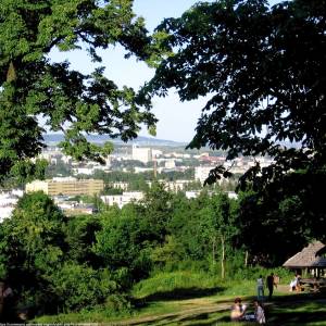 Rezerwat przyrody Karczówka - widok na kielce u wrot rezerwatu karczowka panoramio