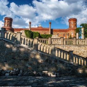 Pałac Marianny Orańskiej w Kamieńcu Ząbkowickim - schody zamek kamieniec zabkowicki