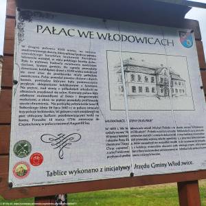 Pałac we Włodowicach - ruiny palacu we wlodowicach 9