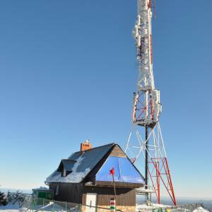 Stóg Izerski (1107 m n.p.m.) - stog izerski antennenmast