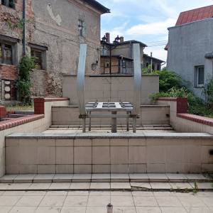 Fontanna z rogatymi saniami w Kowarach - fontanna z rogatymi saniami w kowarach 2027