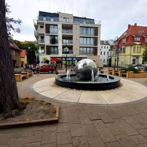 Fontanna upamiętniająca 250-lecie praw miejskich Świnoujścia - fontanna upamietniajaca 250 lecie praw miejskich swinoujscia 2