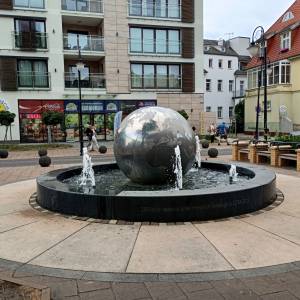 Fontanna upamiętniająca 250-lecie praw miejskich Świnoujścia - fontanna upamietniajaca 250 lecie praw miejskich swinoujscia 3