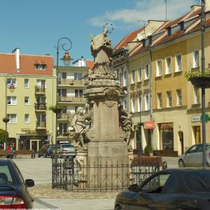 Figura św. Jana Nepomucena w Prudniku - figura sw jana nepomucena w prudniku 1