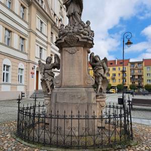 Figura św. Jana Nepomucena w Prudniku - figura sw jana nepomucena w prudniku 4