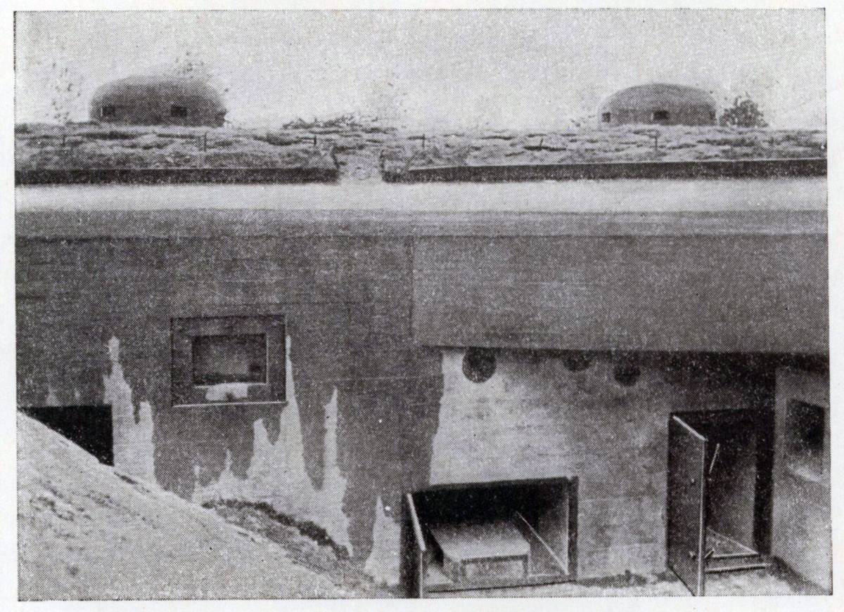 Widok schronu prawdopodobnie z 1939 r. (źródło: Denkschrift über die polnische Landbefestigung, Berlin 1941,s. 182)