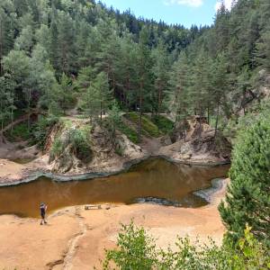 Kolorowe Jeziorka w Rudawach Janowickich - purpurowe jeziorko 12