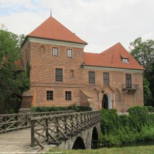 Zamek w Oporowie - oporow castle 23obvxft