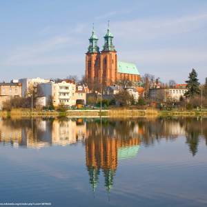 Bazylika prymasowska Wniebowzięcia Najświętszej Maryi Panny w Gnieźnie - wzgorze lecha w gnieznie 6
