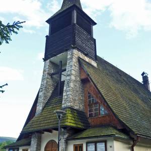 Kościół pw. Miłosierdzia Bożego w Jagniątkowie - kosciol pw milosierdzia bozego w jagniatkow 4