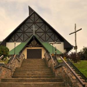 Sanktuarium Matki Bożej Nadodrzańskiej Królowej Pokoju w Siekierkach - sanktuarium matki bozej nadodrzanskiej krolowej pokoju w siekierkach4