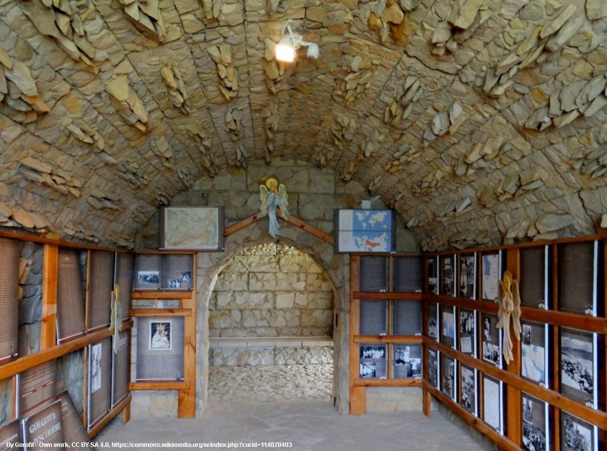 Sanktuarium Matki Bożej Bolesnej Królowej Polski w Kałkowie-Godowie ...