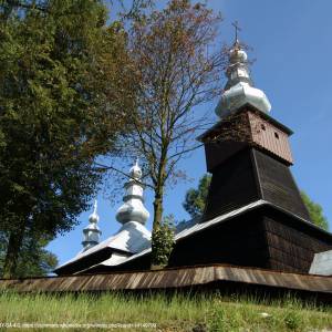 Drewniany kościół pw. św. Łukasza Ewangelisty w Jastrzębiku - sad jastrzebik 002