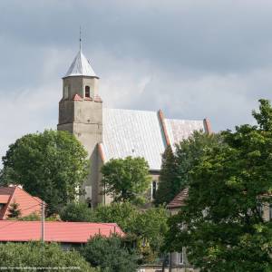 Kościół Trójcy Świętej w Owieśnie - kosciol trojcy swietej w owiesnie 1