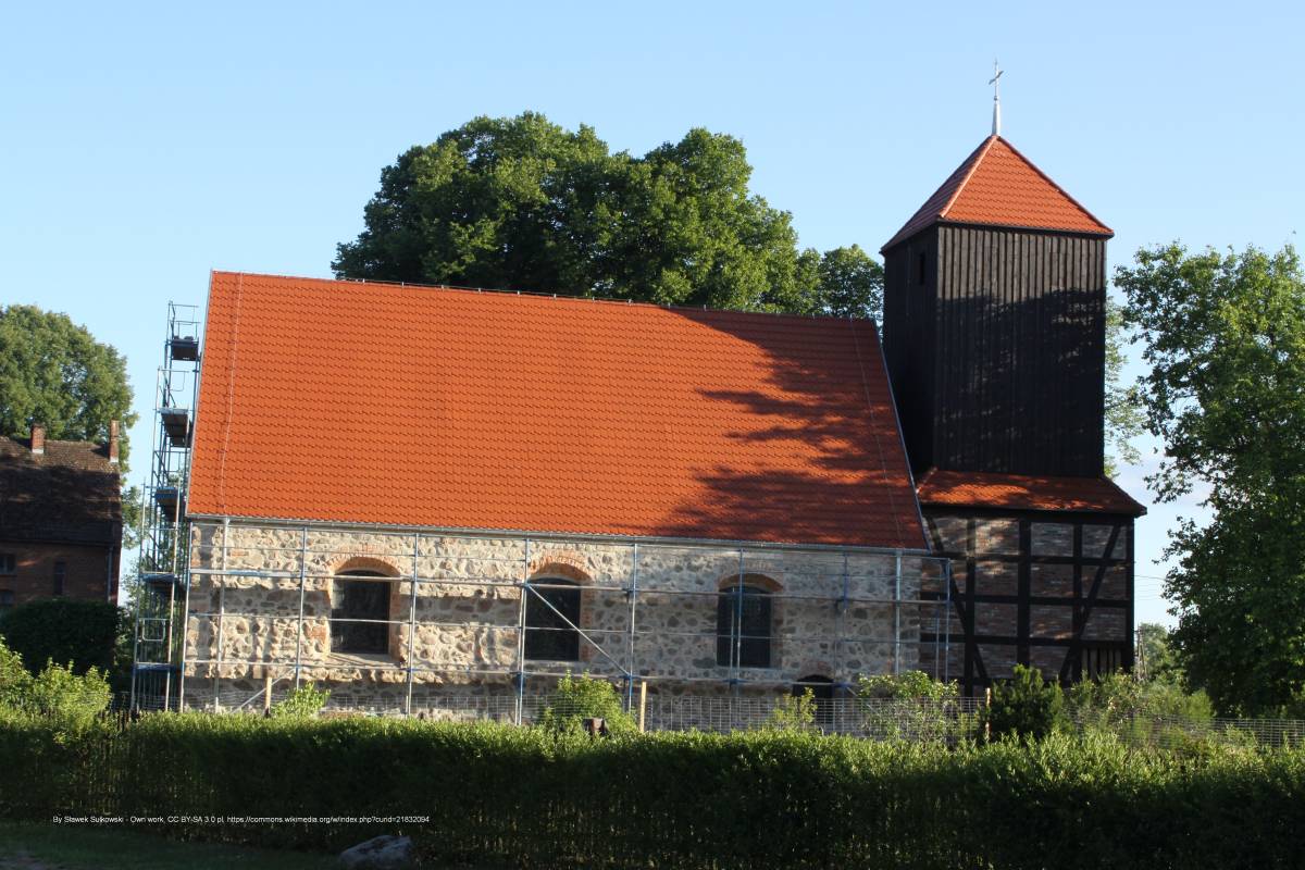 Kościół pw. Wniebowzięcia NMP w Dominikowie - dominikowo kosciol