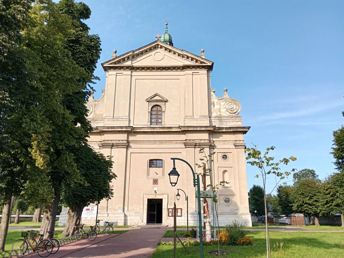 Kościół pw. Świętej Trójcy w Koniecpolu - kosciol pw swietej trojcy w koniecpolu 3
