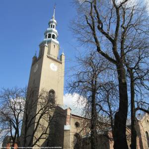 Kościół pw. śś. Piotra i Pawła w Tarnowskich Górach - tarnowskie gory kosciol swietych apostolow piotra i pawla 03