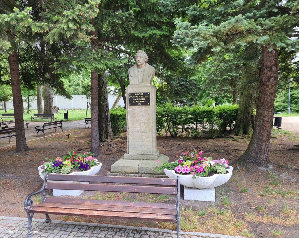 Pomniki Zygmunta Wilkońskiego w Inowrocławiu - pomniki zygmunta wilkonskiego w inowroclawiu2