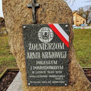 Pomnik Armii Krajowej w Inowrocławiu - pomnik armii krajowej w inowroclawiu1