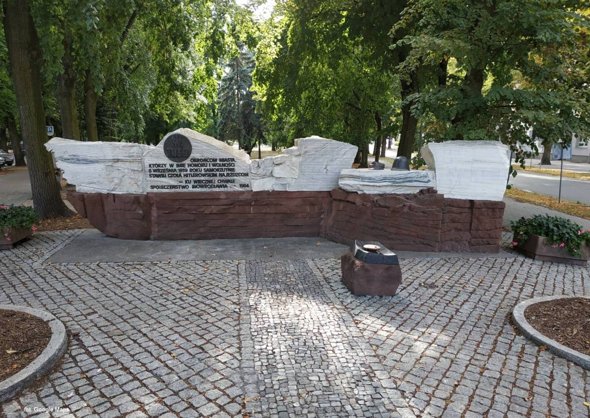 Pomnik Obrońców Inowrocławia - pomnik obroncow inowroclawia1