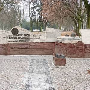Pomnik Obrońców Inowrocławia - pomnik obroncow inowroclawia3