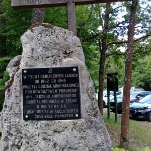 Pomnik walk oddziału Armii Krajowej "Ponurego" w Siedlcu - pomnik walk oddzialu armii krajowej ponurego w zlotym potoku 2