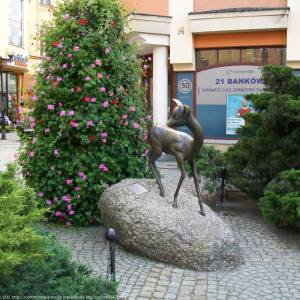 Rzeźba Jelonka w Jeleniej Górze - rzezba jelonka w jeleniej gorze 3