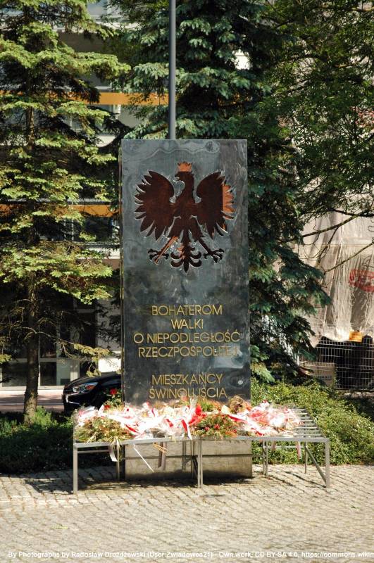 Pomnik "Bohaterom walk o niepodległość Rzeczpospolitej" w Świnoujściu - pomnik bohaterom walk o niepodleglosc rzeczpospolitej w swinoujsciu