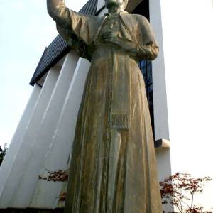 Pomnik Jana Pawła II w Rewalu - pomnik jana pawla ii w rewalu 5