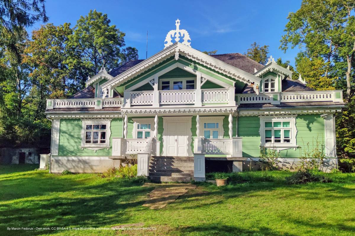 Dworek Gubernatora Grodzieńskiego w Białowieży - dawny dworek mysliwski w bialowiezy