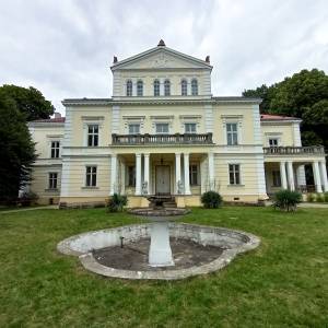 Pałac Raczyńskich w Złotym Potoku - palac raczynskich w zlotym potoku 3