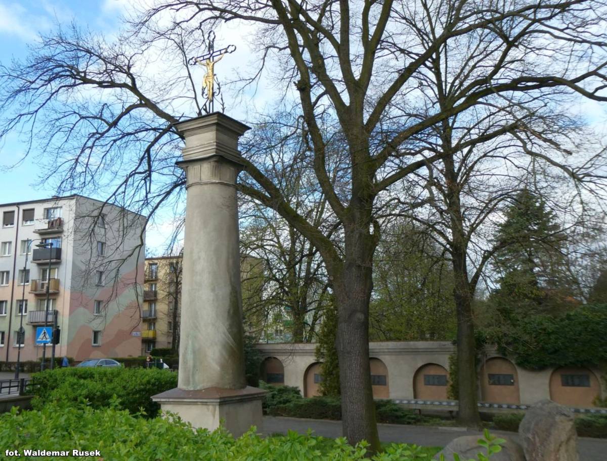 Obelisk napoleoński w Kaliszu - obelisk napoleonski w kaliszu wr 5