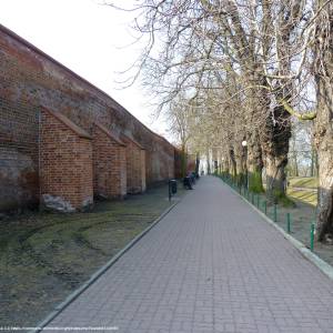 Mury miejskie w Chełmnie - chelmno dawne mury obronne miasta panoramio 1