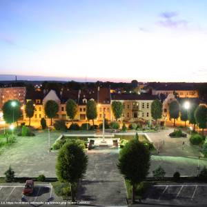 Stare Miasto w Gryficach - gryfice plac zwyciestwa wieczorem 2008 07 e