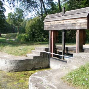 Śluza Swoboda - weir near swoboda lock 01