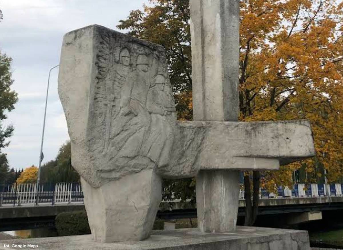 Pomnik 1000-lecia w Międzyrzeczu - pomnik 1000 lecia w miedzyrzeczu 9