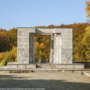 Pomnik Czynu Powstańczego na Górze Świętej Anny - pomnik czynu powstanczego na gorze swietej anny 2