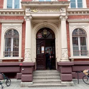 Zabytkowy budynek Poczty w Świnoujściu - budynek poczty w swinoujsciu 2