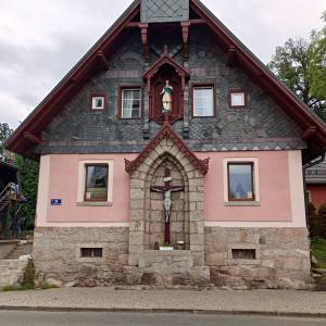 Budynek dawnej szkoły katolickiej w Karpaczu - budynek dawnej szkoly katolickiej w karpaczu 11