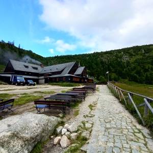 Schronisko PTTK "Samotnia" - schronisko pttk samotnia 30