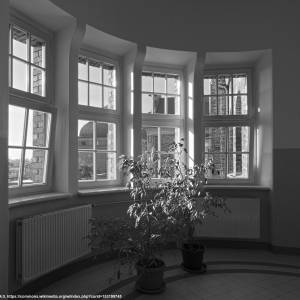 Budynek IV Liceum Ogólnokształcącego w Bytomiu - budynek iv liceum ogolnoksztalcacego w bytomiu 6