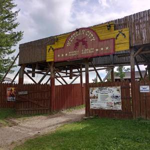 Miasteczko "Western City" w Ścięgnach koło Karpacza - miasteczko western city w karpaczu 3