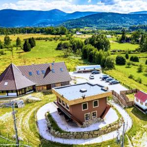 Chatka na głowie w Miłkowie - chatka na glowie w milkowie 3