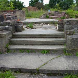 Stare Miasto w Kostrzynie nad Odrą - kustrin treppe schlosshof